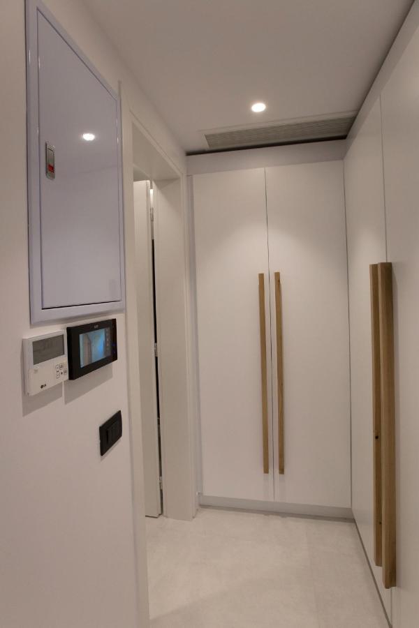 Acropolis Golden Suites By Ghh เอเธนส์ ภายนอก รูปภาพ