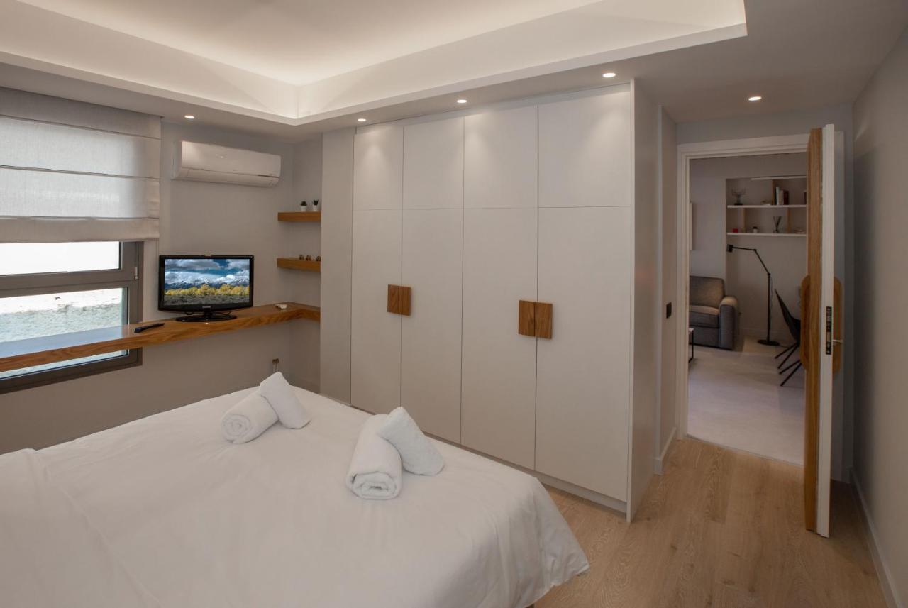 Acropolis Golden Suites By Ghh เอเธนส์ ภายนอก รูปภาพ
