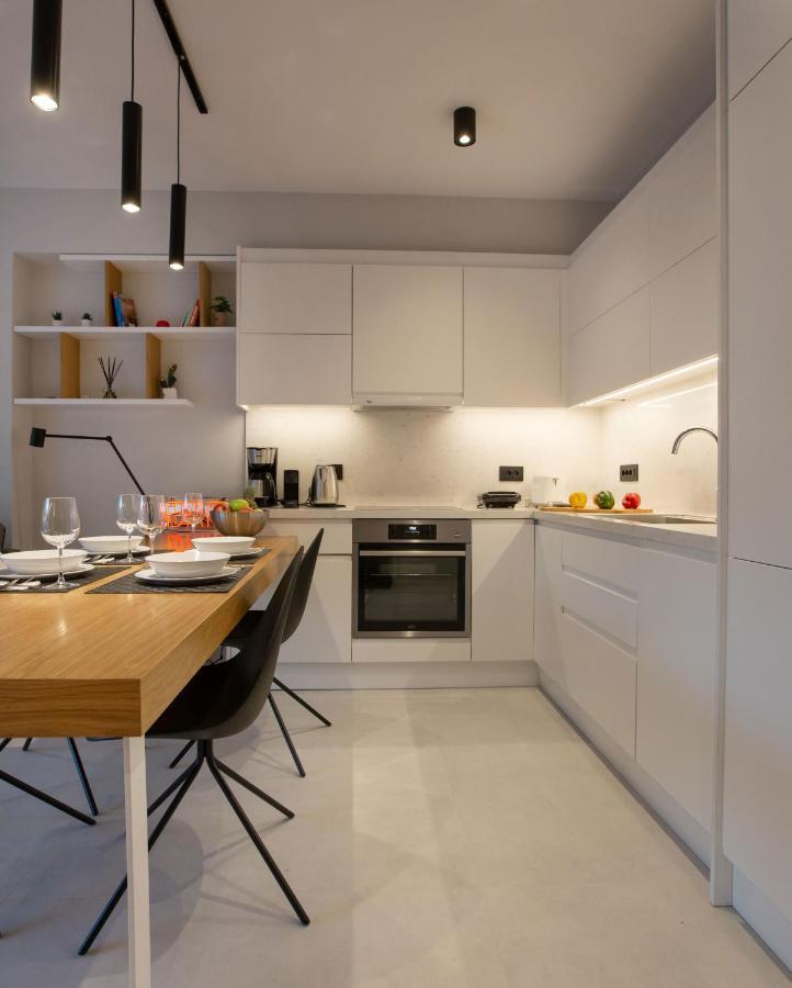 Acropolis Golden Suites By Ghh เอเธนส์ ภายนอก รูปภาพ