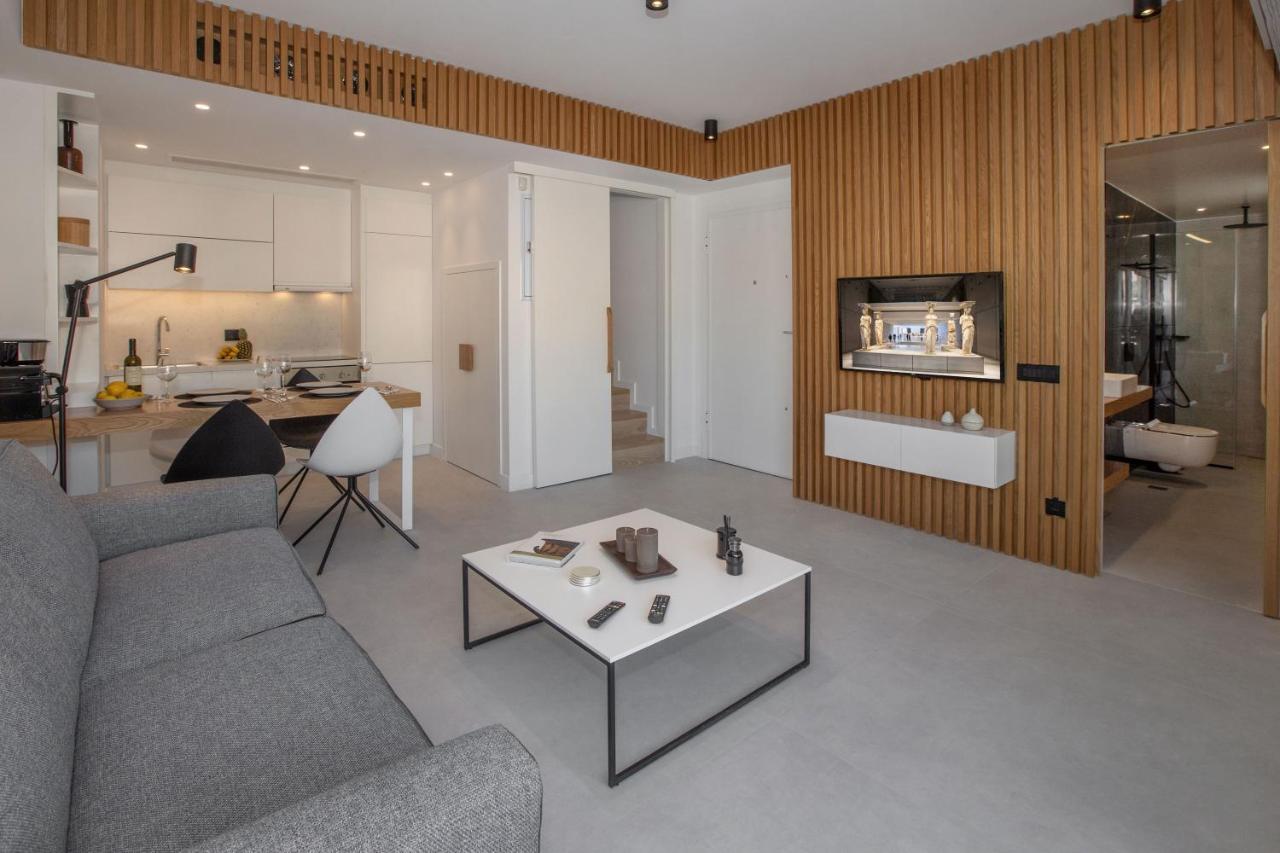 Acropolis Golden Suites By Ghh เอเธนส์ ภายนอก รูปภาพ